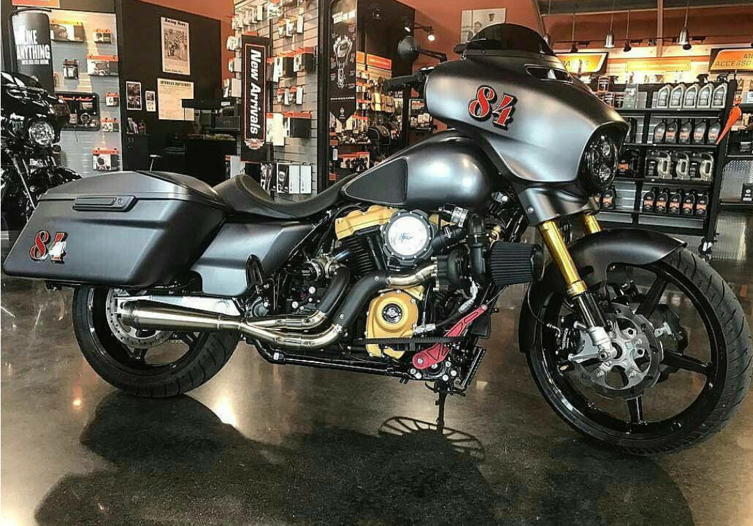 Gas Tank with Knee Cut Outs